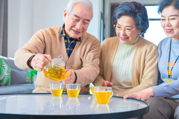 Tác Dụng Của Trà Đối Với Người Già 